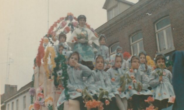 Lieflijke bloemenkoningin der hooglustige Breuzelère